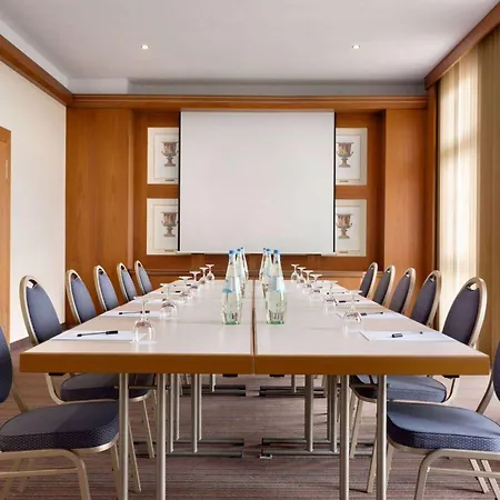 Ramada By Wyndham Muenchen Airport 3*