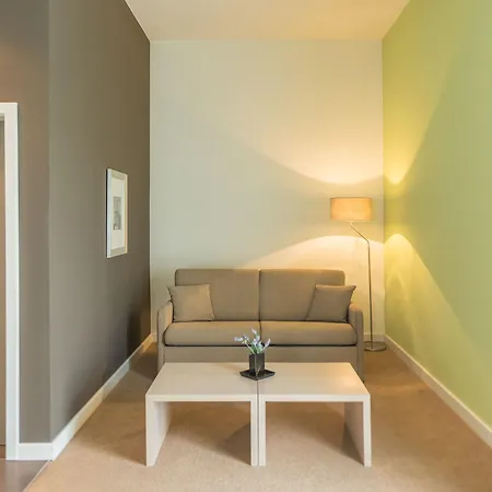 Ramada By Wyndham Muenchen Airport Hotel 3*
