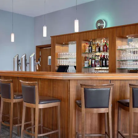 Ramada By Wyndham München Airport Hotel 3*