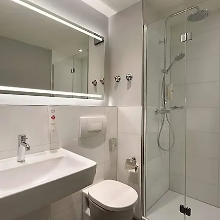 Ramada By Wyndham Muenchen Airport Hotel