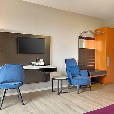 Hotel Ramada By Wyndham Muenchen Airport 3*