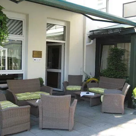 Ramada By Wyndham Muenchen Airport ホテル
