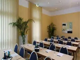 Ramada By Wyndham Muenchen Airport 3*