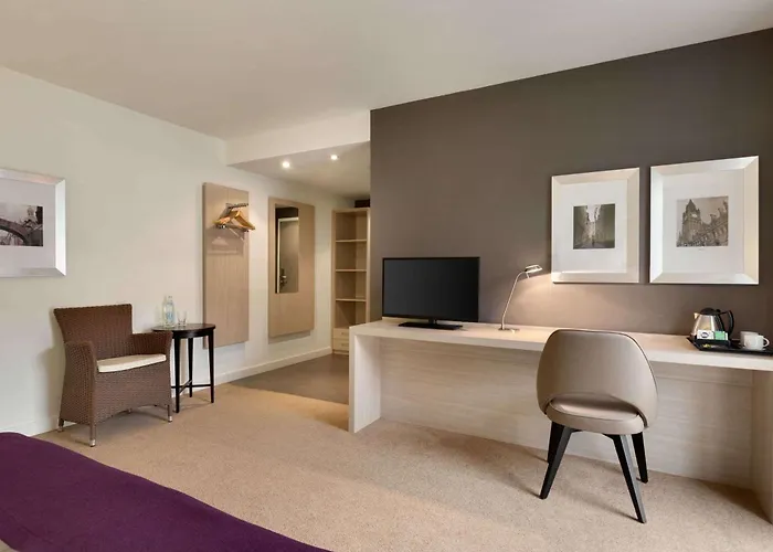 Hotel Ramada By Wyndham München Airport 3*