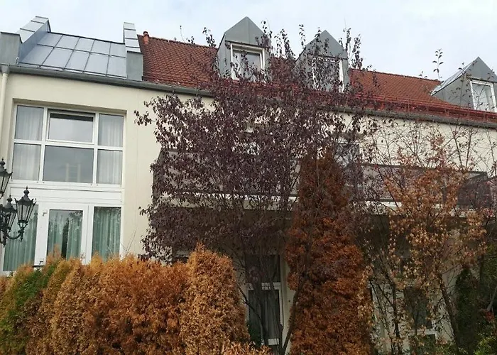ホテル Ramada By Wyndham Muenchen Airport 3*